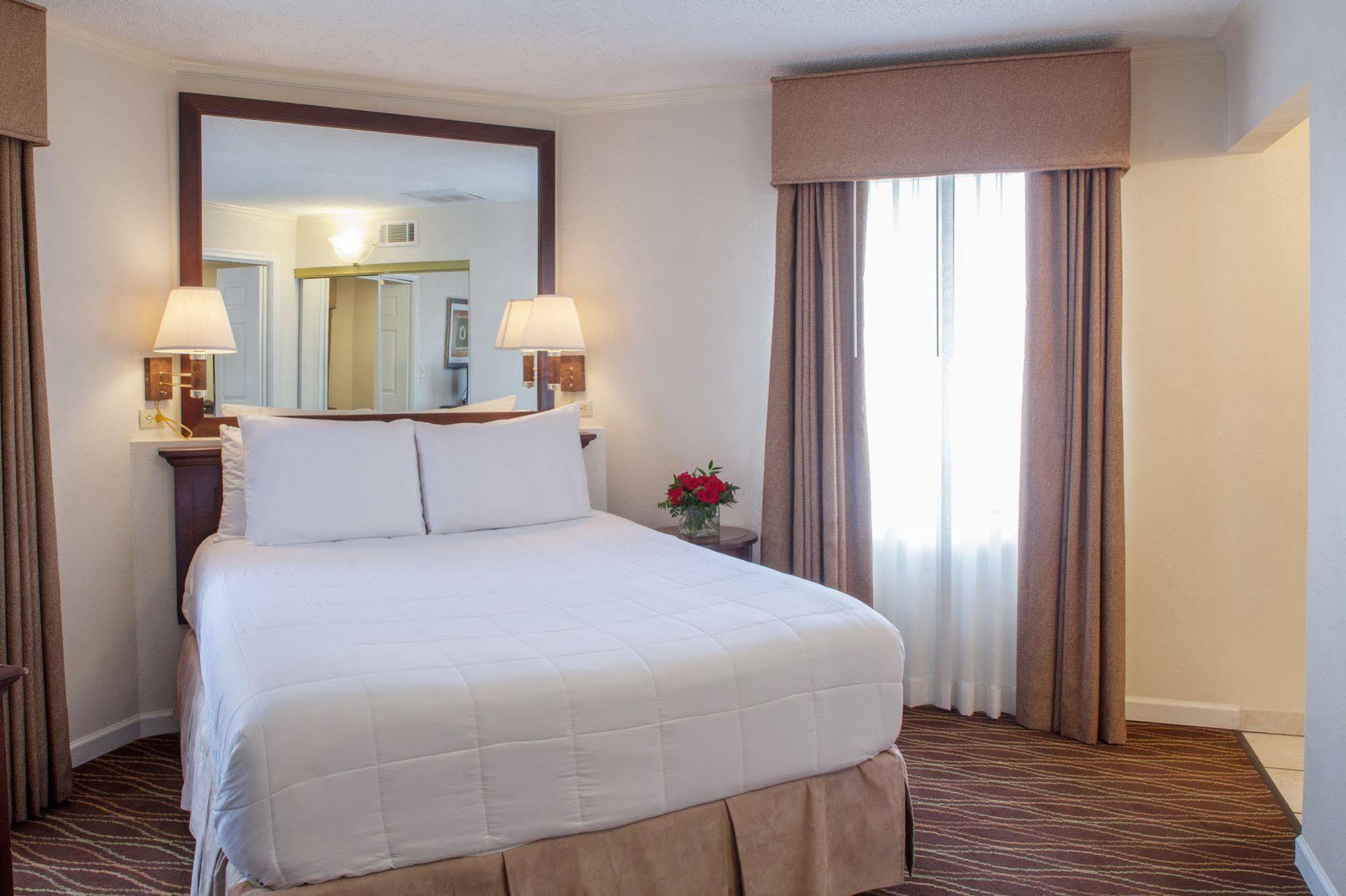 Cloverleaf Suites Bâton-Rouge Extérieur photo